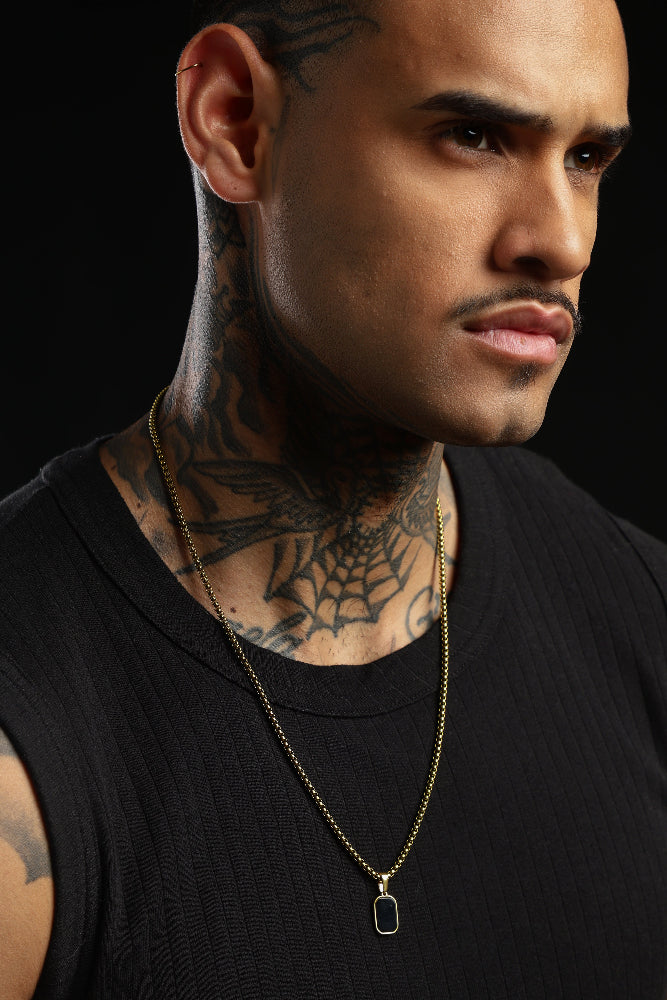 Monarch Pendant Necklace - Black