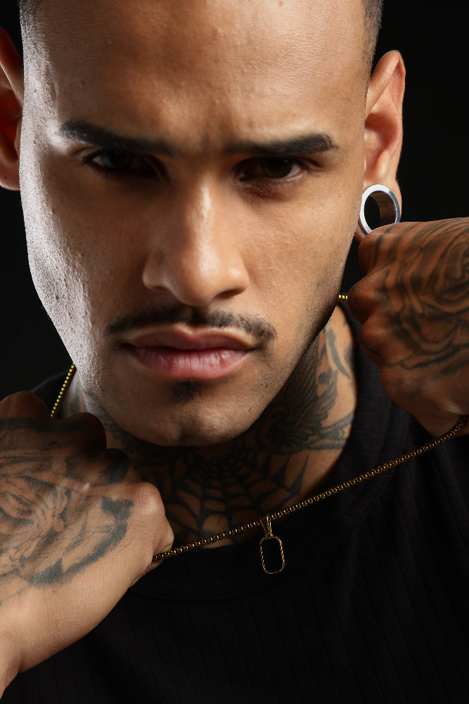 Monarch Pendant Necklace - Black