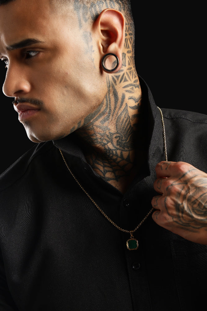 Square Pearl Signet Necklace - Emerald Green