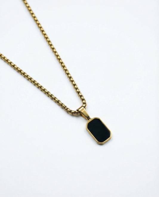 Monarch Pendant Necklace - Black